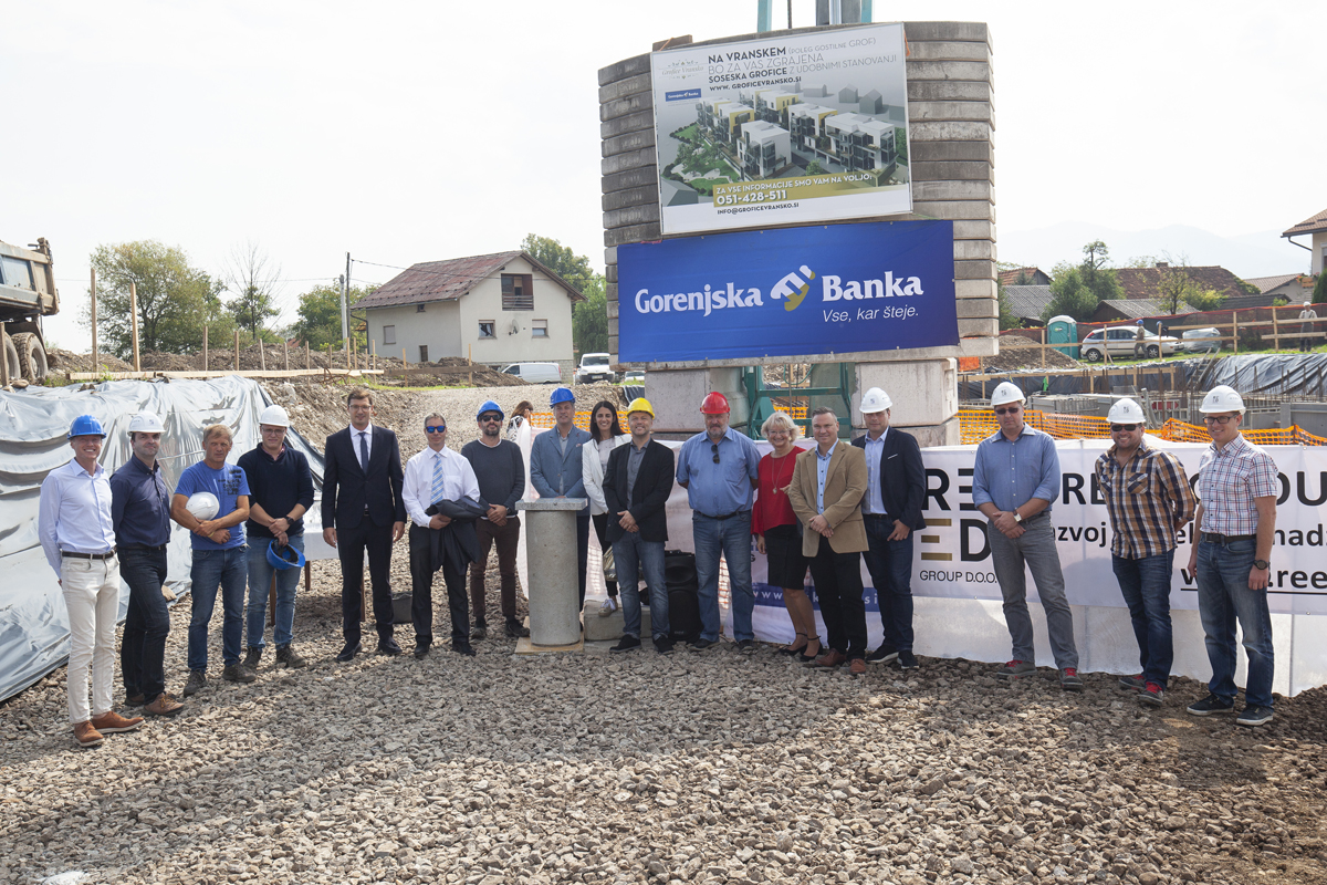 Položitev temeljnega kamna 7